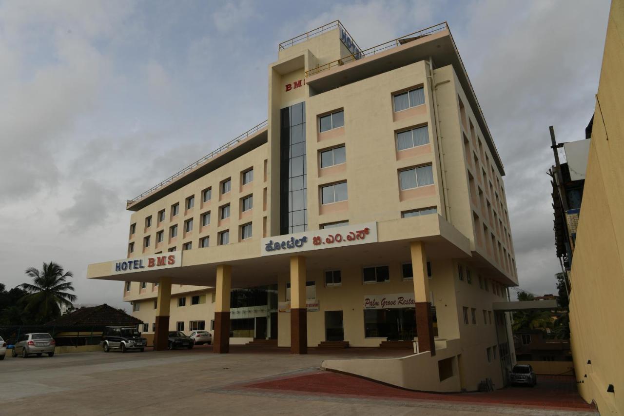 Hotel Bms Mangalore Esterno foto