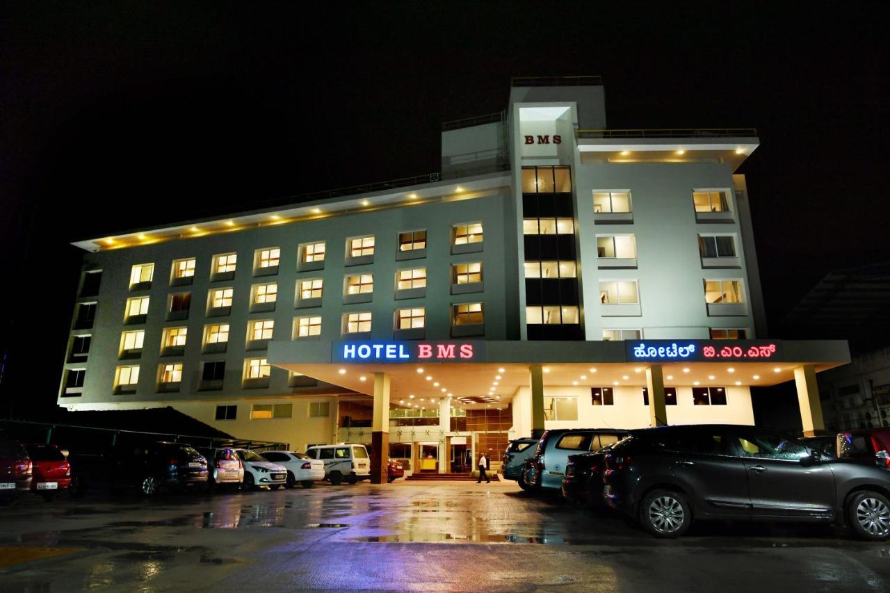Hotel Bms Mangalore Esterno foto