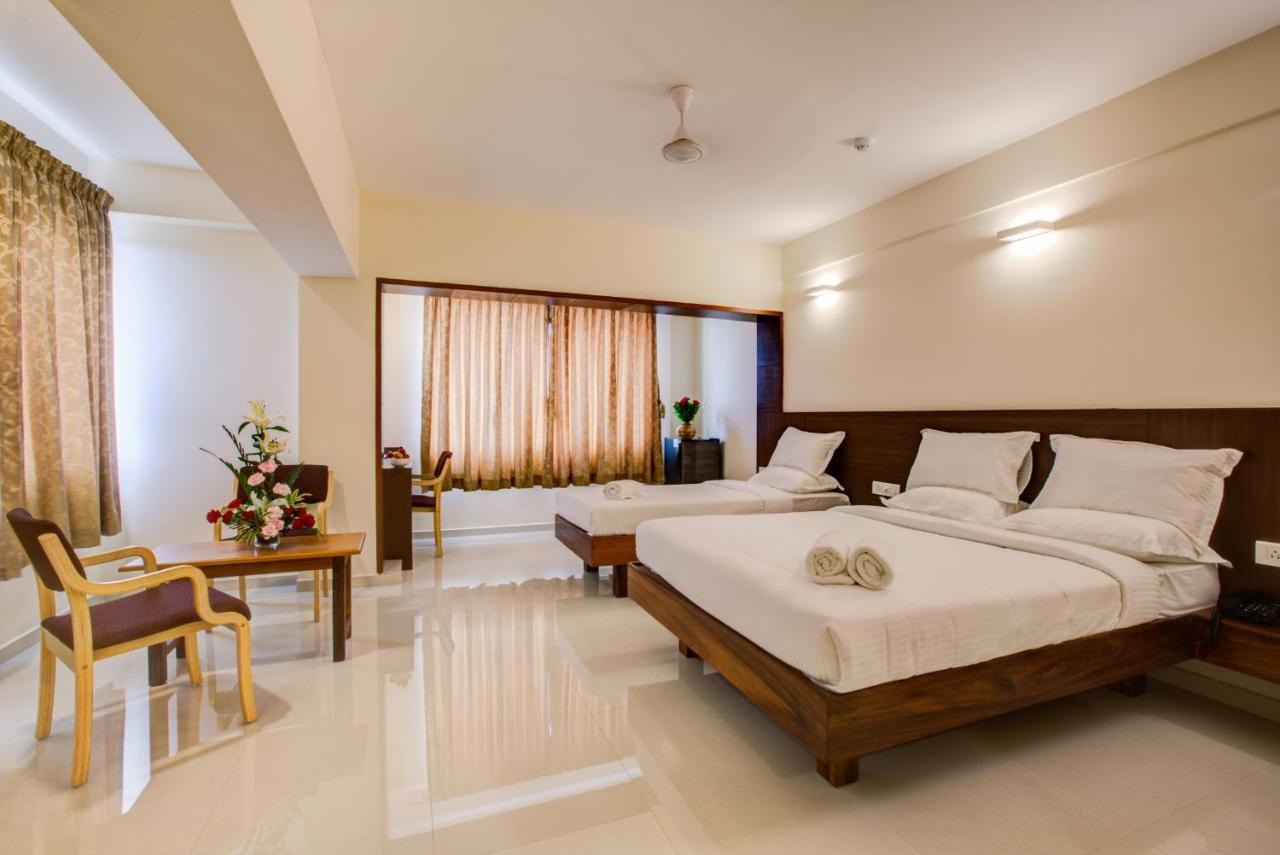 Hotel Bms Mangalore Esterno foto