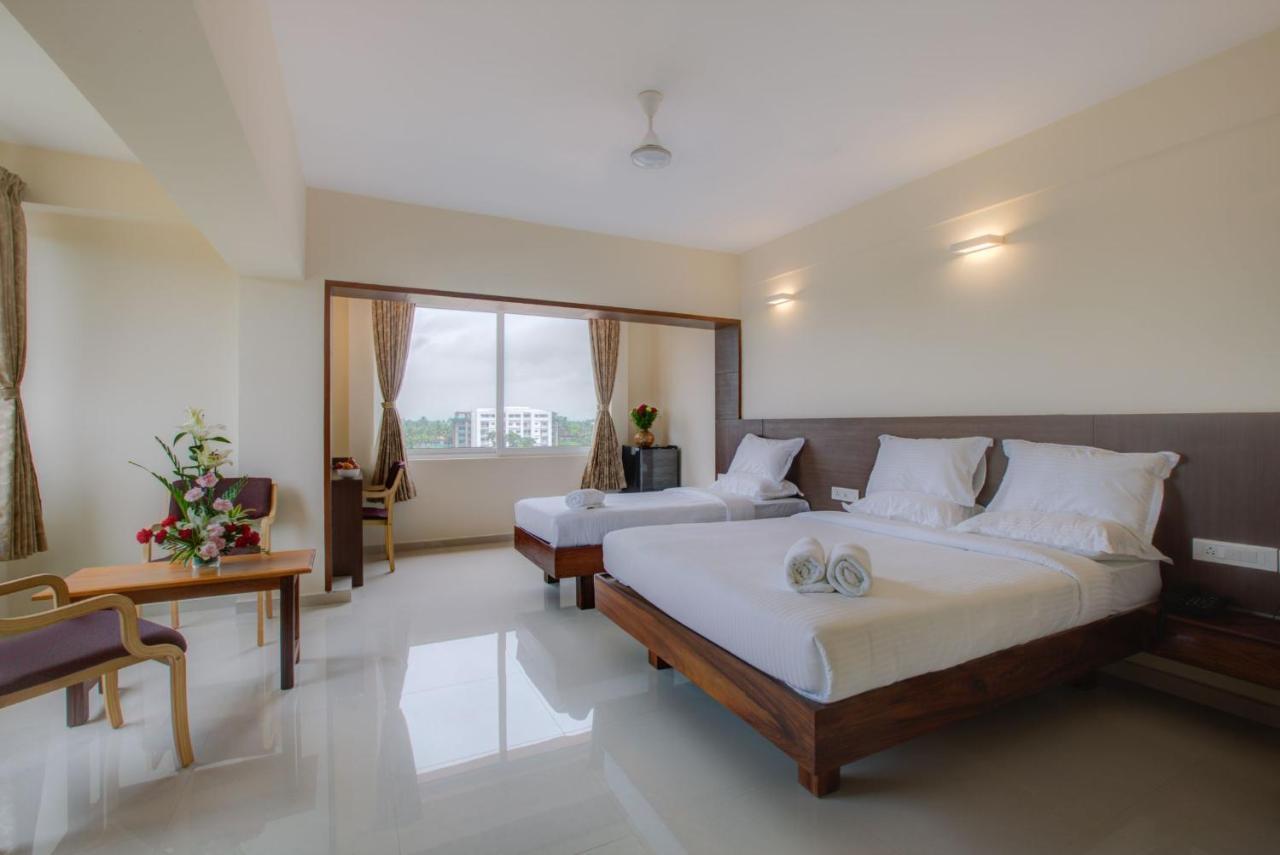 Hotel Bms Mangalore Esterno foto