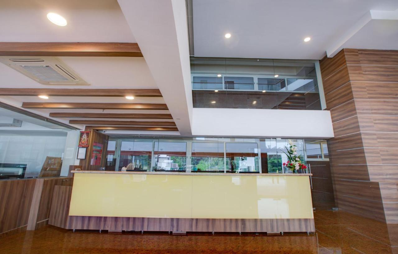 Hotel Bms Mangalore Esterno foto